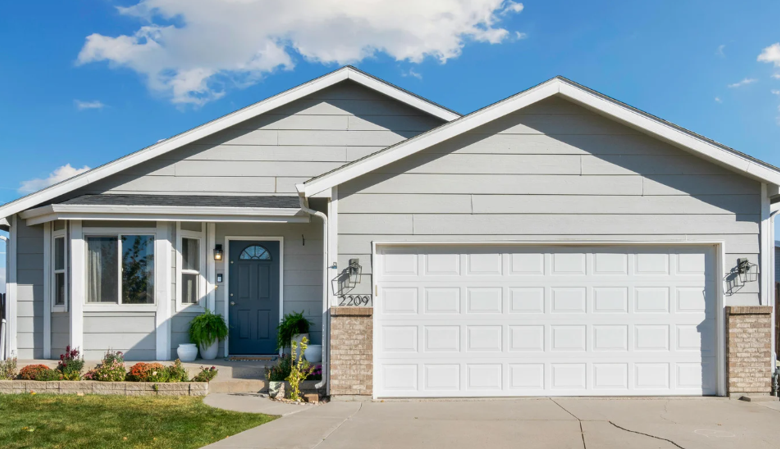 Reasons to Have a Garage Door Opener Installed