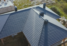 How Roofing Contractors Handle Emergency Roof Repairs Effectively